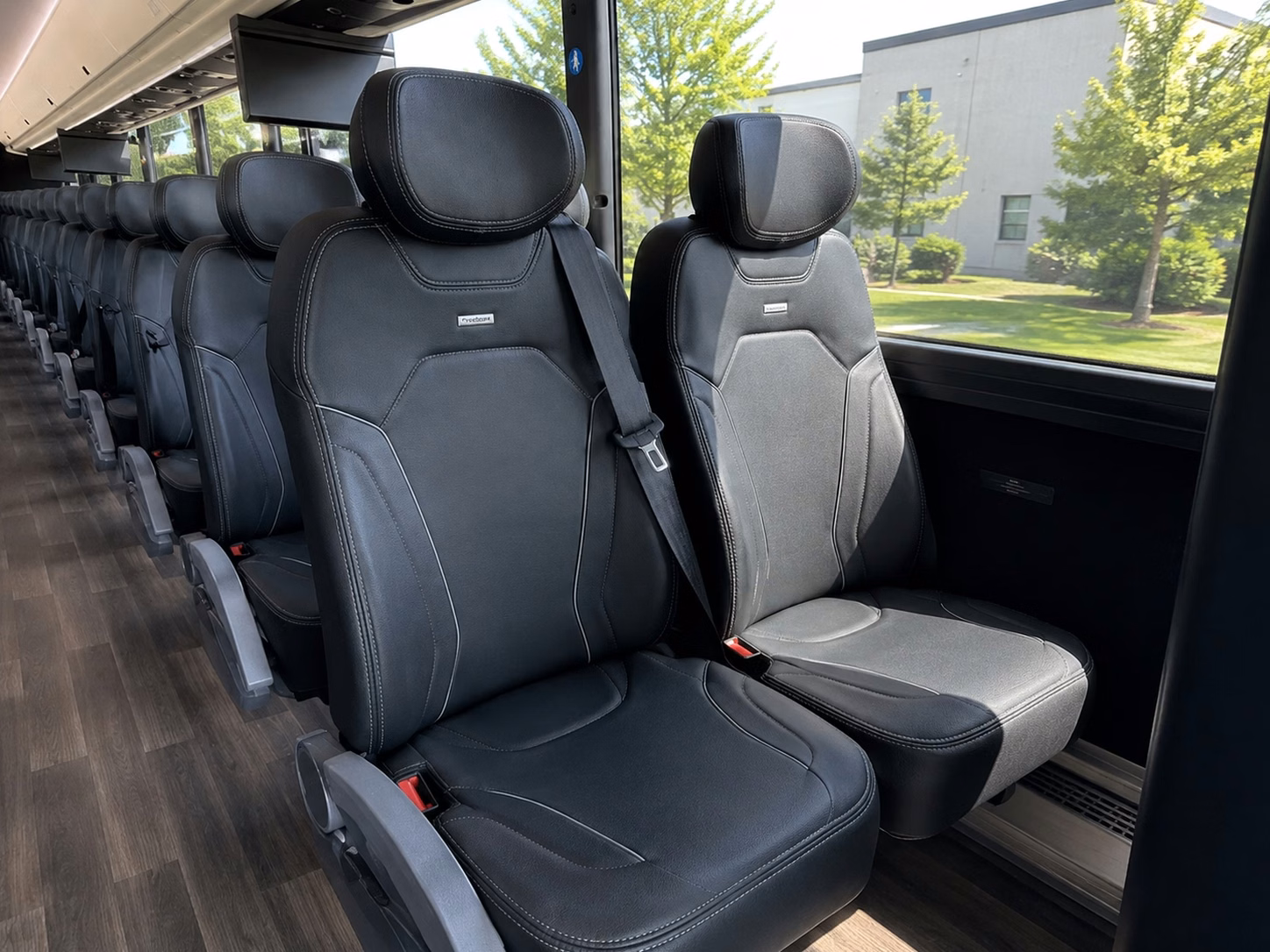 mariners and reign fc game day shuttles from bellevue